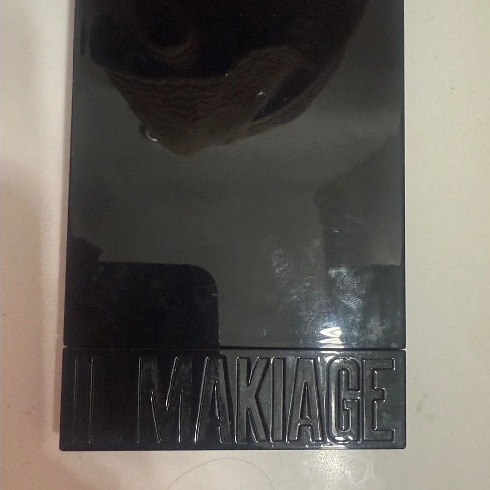 IL MAKIAGE compact palette